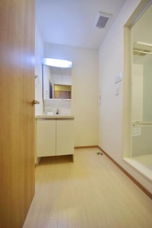 サンモール三郷の物件内観写真